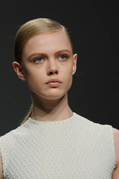 Look 17
